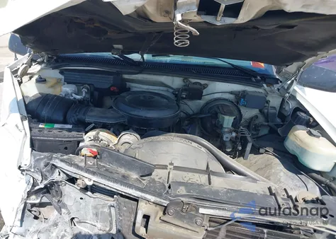 1990 Chevrolet Gmt-400 C1500 из США, поврежденный, VIN 1GCDC14K5LZ235553